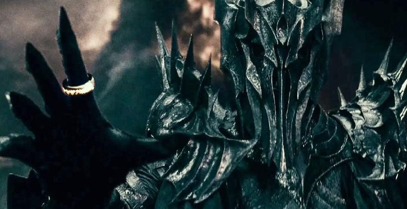 Sauron Ring Lord of the Rings 822x423 - آشنایی با شخصیت‌ها و نژادهای پلید دنیای ارباب حلقه‌ها